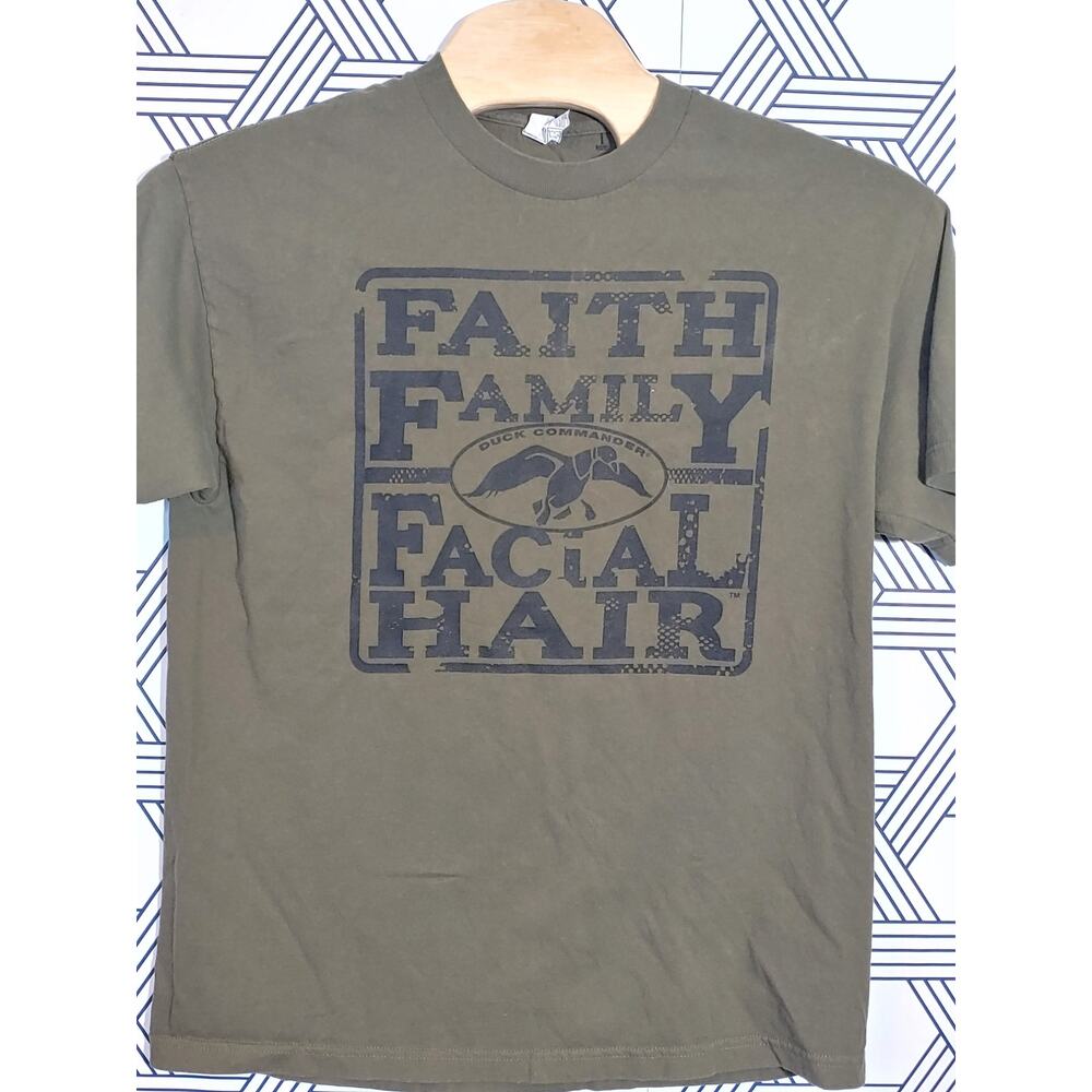Duck Commander Roberston Family Tshirt Size XL